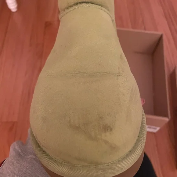 UGG W CLASSIC
SHORT
5825 W / FRN - Picture 4 of 7